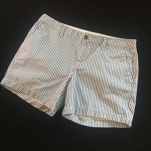 OLD NAVY Women’s Shorts. Stripes. Size Six